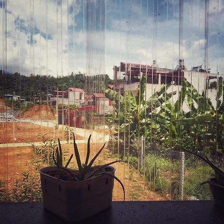 Homie Hostel & Tour Ha Giang Extérieur photo